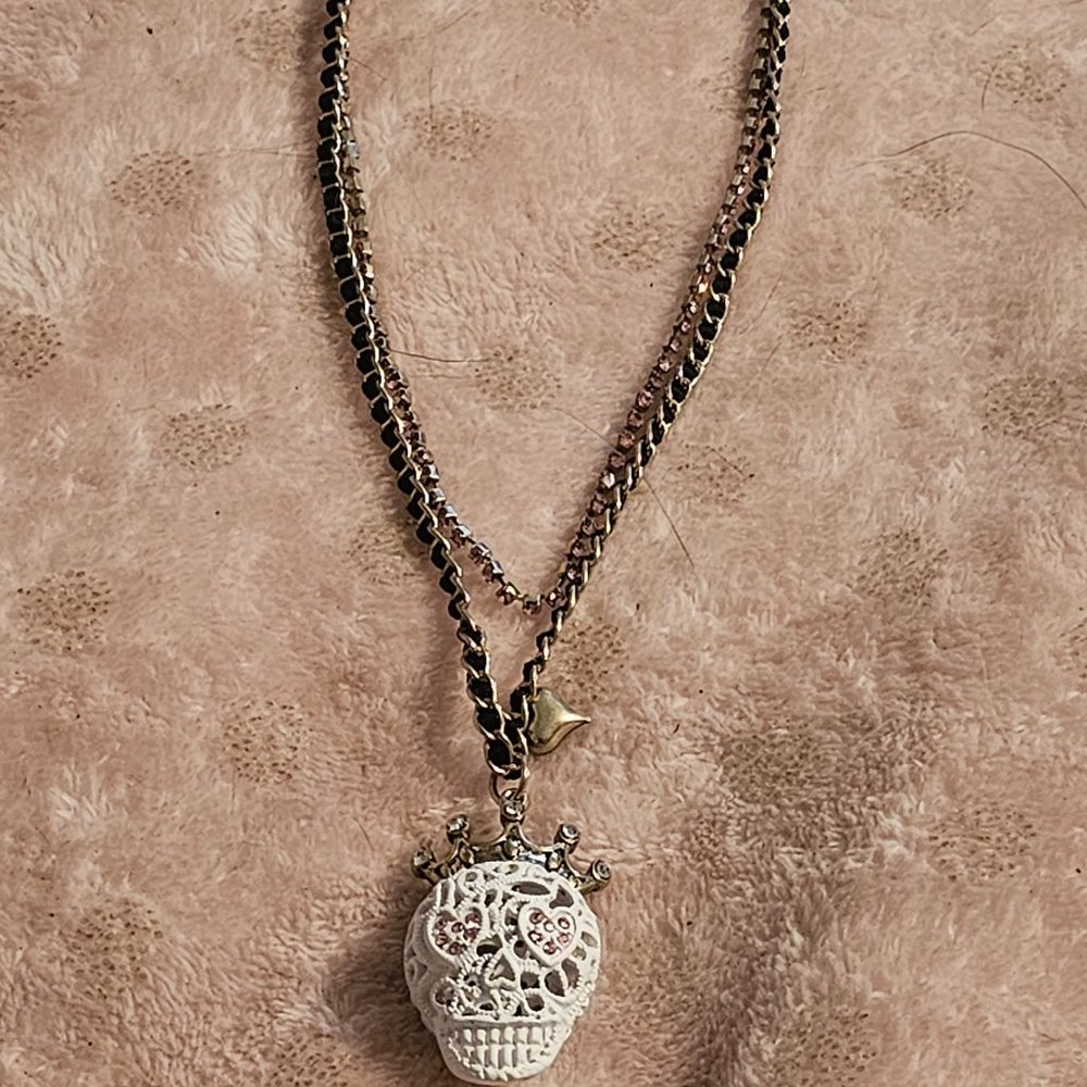 duel lead skull choker